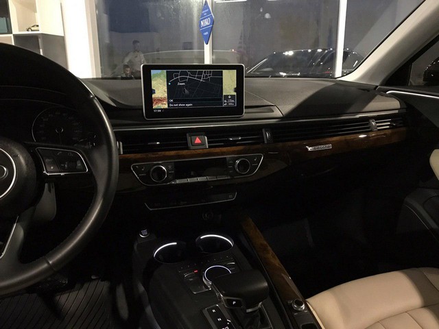 AudiA4201709