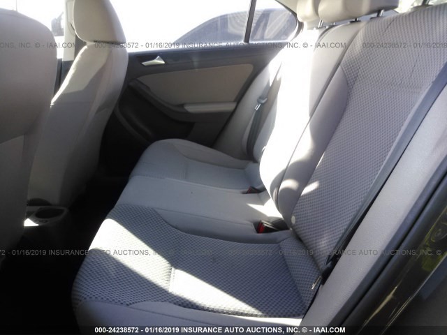 VWJetta201207