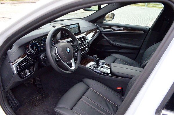 18 BMW 530 XL