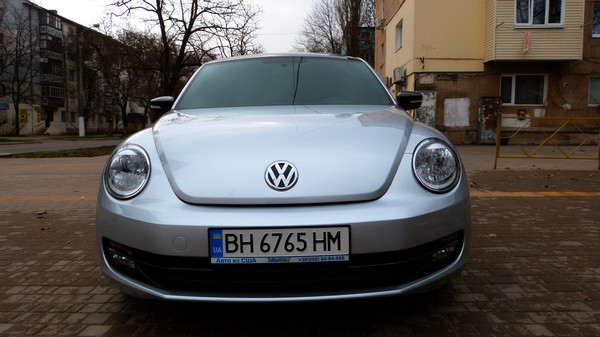 Volkswagen New Beetle 2013 01