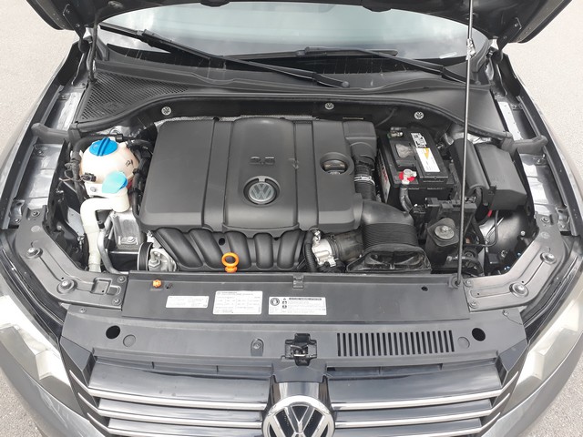 Volkswagen Passat 2011 09