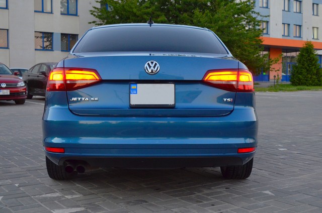 VolkswagenJettaSE201404