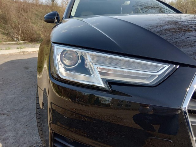 AudiA4201705