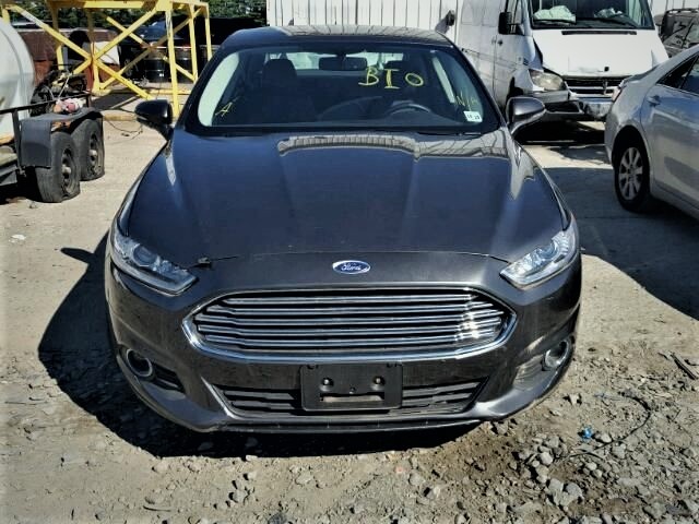 FordFusionSE201503