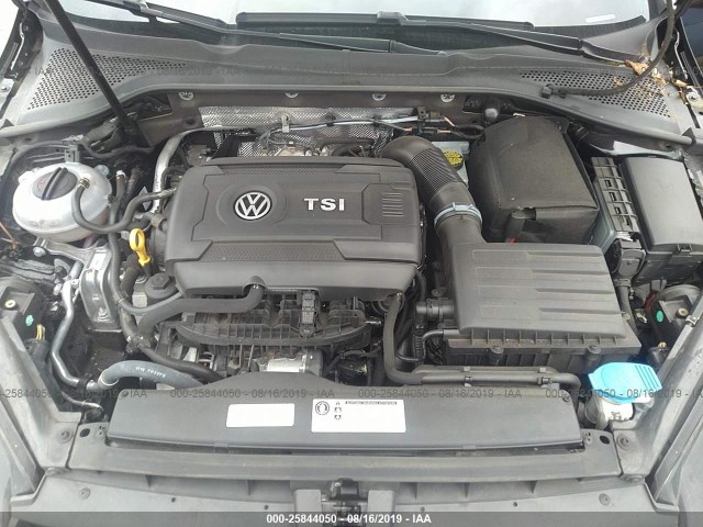 VolkswagenGolf201509