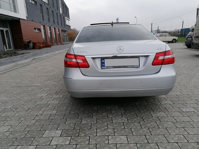 Mercedes-BenzE25020097