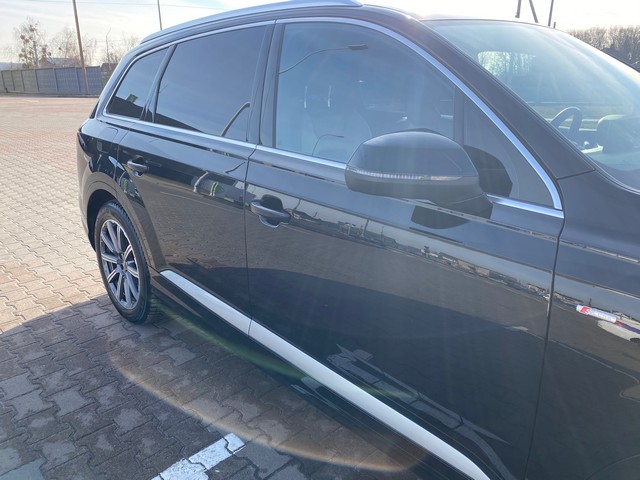 AudiQ720174