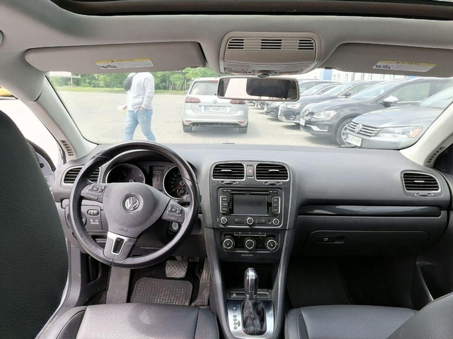 VolkswagenJetta201212